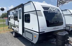 2022 Coachmen- Lightweight, Quick Set Up & Stocked