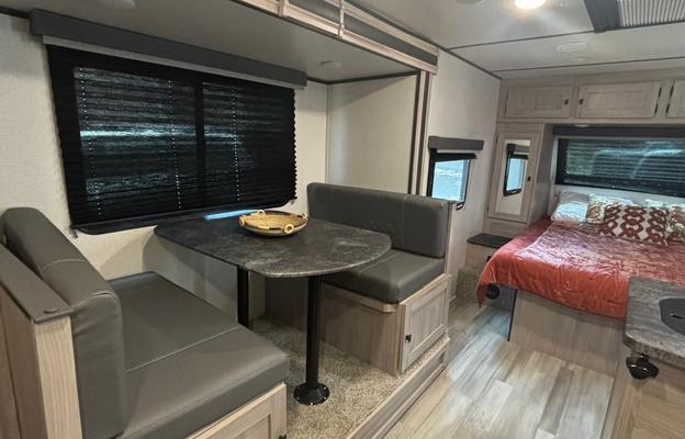 Coachman North Spirit w/Large Bunks!