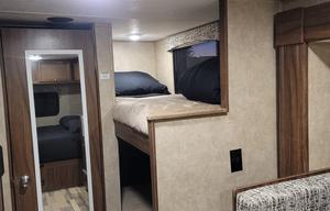 Dream Creek Comfort with dinette slide and bunks