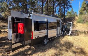 "Pixel" Full Kitchen & Bath + Off-Grid + Starlink
