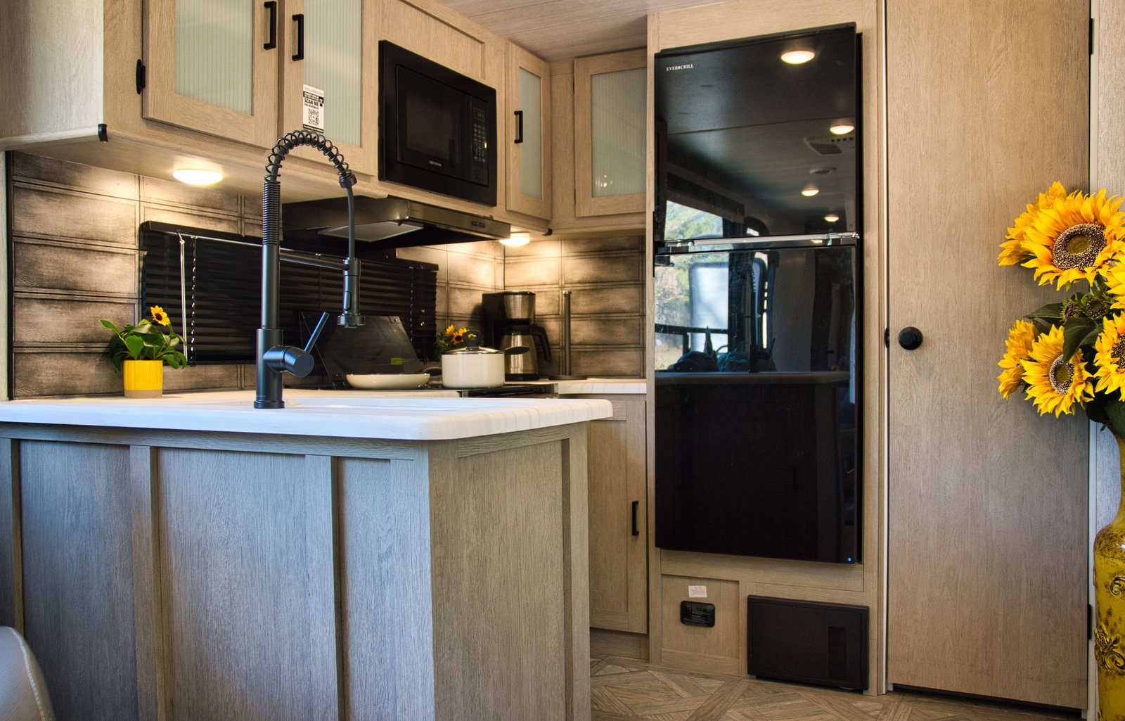2023 Wildwood 27RK Family Adventure RV