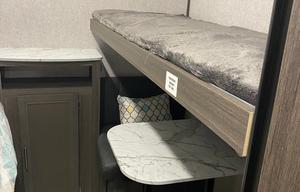2021 Kodiak Ultra-Lite w/ separate bunk house