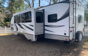 2023 Keystone RV Cougar Half-Ton 31BHKWE RV rental photo 4