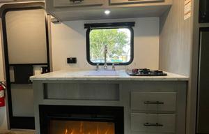 2024 Dutchmen RV Coleman Lantern LT Series 17B