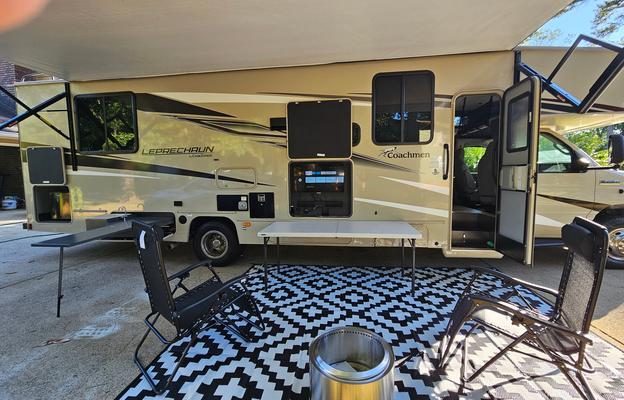 Leprechaun - your Ultimate Adventure Awaits!