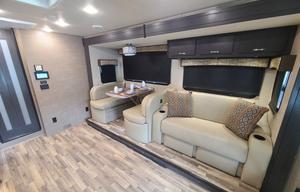 2018 Dynamax Isata 4 FREE GENERAT.200 mi FREE A DAY