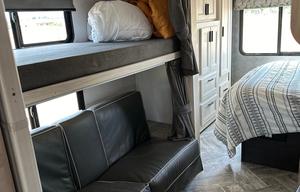 FUNseeker Family Bunkhouse Motorhome