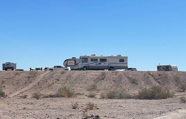 2005 Sunova 35G RV rental photo 1