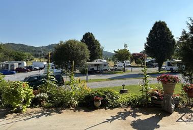 Smoker Holler RV Resort
