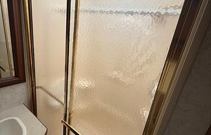 2003 Winnebago Adventurer 37F RV rental photo 8
