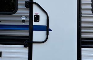 2022 Heartland Pioneer RD 210 RV rental photo 7