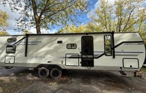 2025 Alpha Wolf Bunkhouse | Sleeps 8 | Deliverable