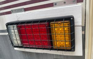 Retro 1989 Winnebago | Modern Upgrades, Sleeps 6