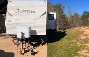 2011 Keystone RV Summerland 2570RL