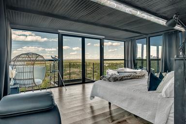 The Retreat on the Hill
