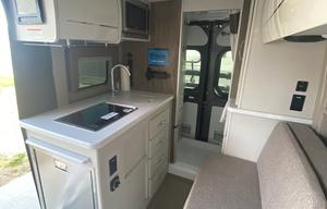 Dora the Explorer 2022 Thor MotorCoach Rize 18M
