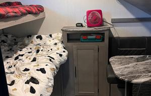 Fully Stocked 2021 Kodiak 283BHSL – Sleeps 10