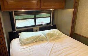 2015 Southwind 34A RV rental photo 16