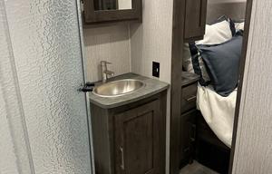 2023 Pursuit 31 BD RV rental photo 2