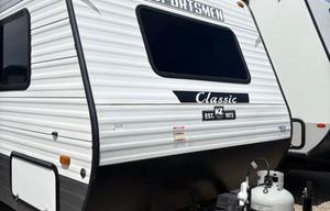 Lil Cozy Ready to Book Great for First Time RV'ers
