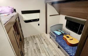 2020 Keystone RV Hideout 31BHDSWE