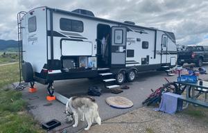 Luxury 35ft Trailer, delivery only, dogs ok