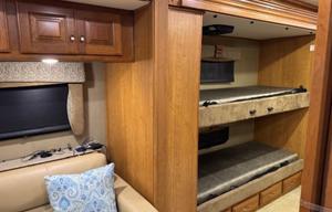 Fleetwood Discovery 40G – Travel in Style