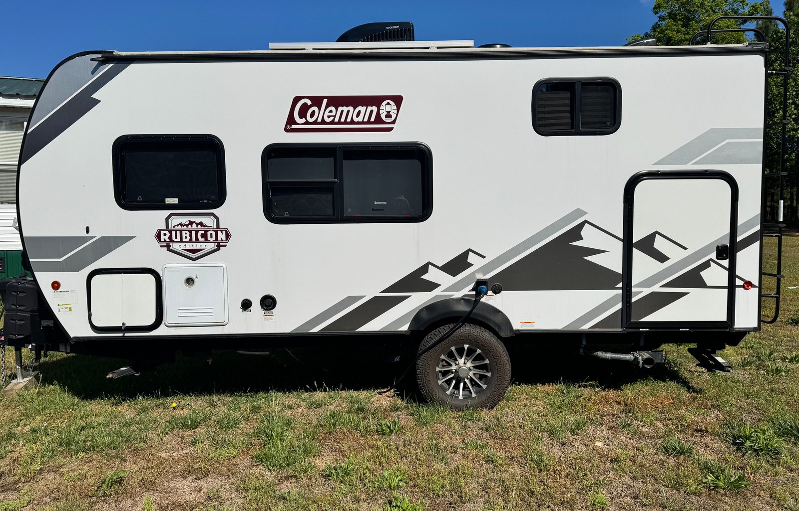 2023 Dutchmen RV Coleman Rubicon 1628BH
