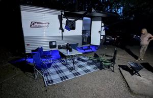 Portable Airbnb\2024 Dutchman Coleman Lantern 17B