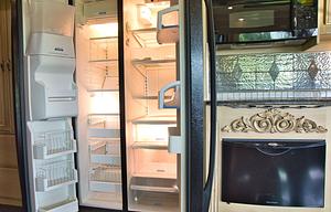 2008 American Coach American Heritage 45B
