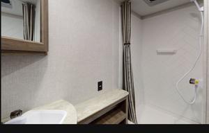 2021 CrossRoads RV Zinger Lite
