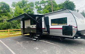 Tennessee Glamping!**FULLY LOADED***