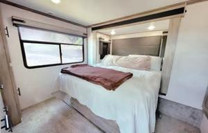 'Hilda' 2020 Wildwood Heritage Glen 378FL