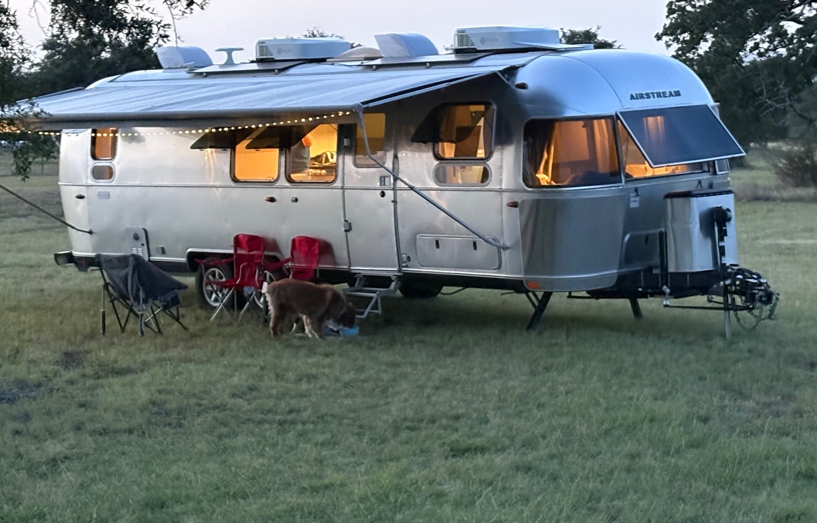 Airstream Glamping in Style/Remote OfficeStarlink