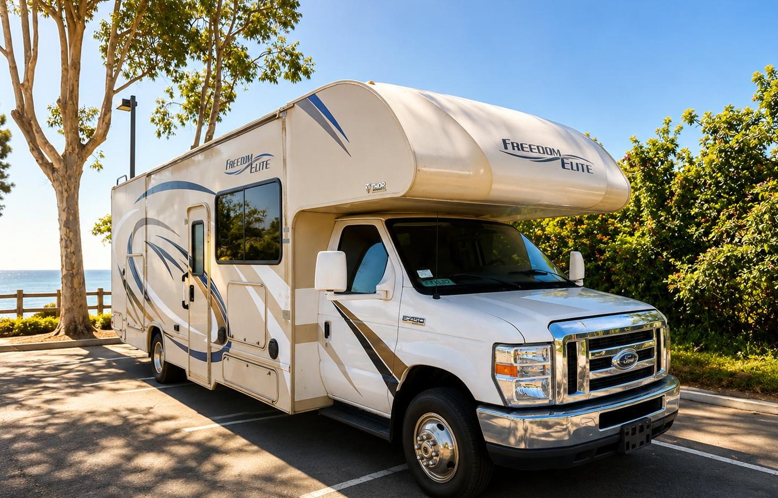2017 Thor Motor Coach Freedom Elite 29FE