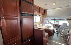 EDWARD - 2014 Winnebago Chalet WF-224VR