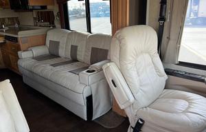 2007 Newmar Kountry Star 4002 RV rental photo 9