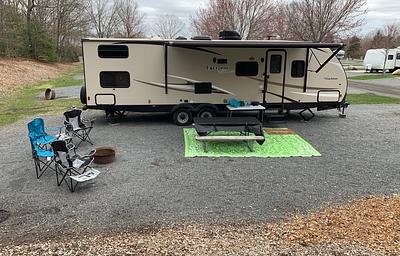 Quad Bunk Pet Friendly Coachmen RV Freedom Express 29SE