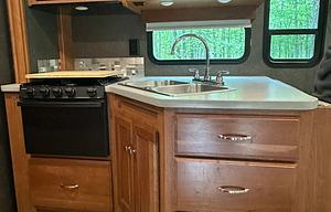 Winnebago-Superior Ride-Deluxe Living-Family Fun