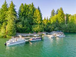 Harmony Lakeside RV & Cabins Resorts