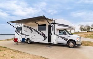 Spacious Dog Friendly and stocked for adventure!!