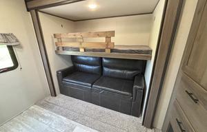 2020 Avenger 32QBI RV rental photo 28