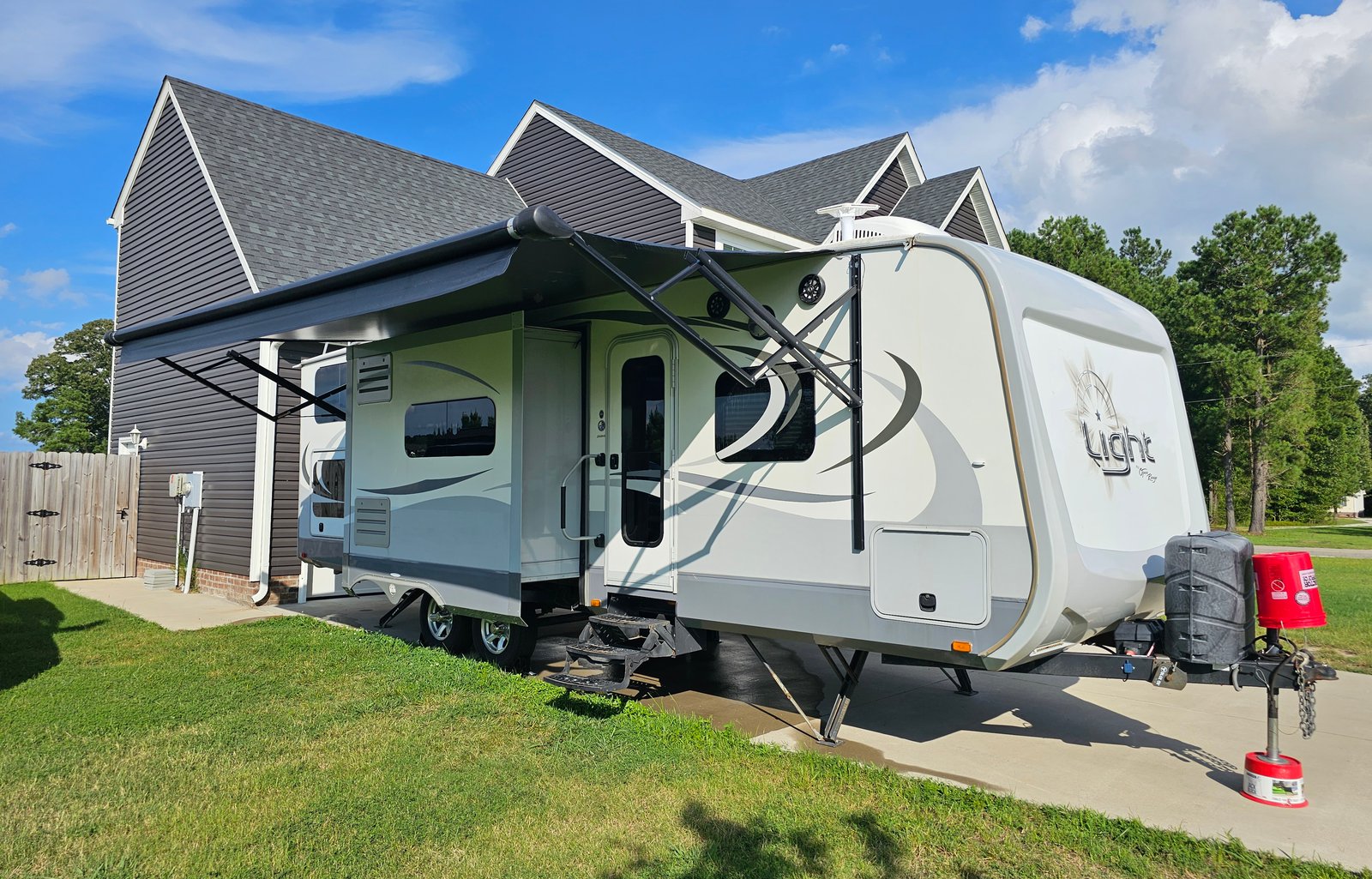 2014 Open Range RV 256 BHS.