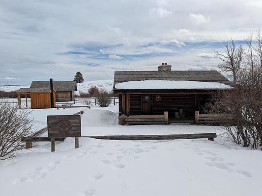001, Loop: AREA BASIN STATION CABIN