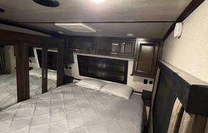 2020 Dutchmen RV Voltage V3635