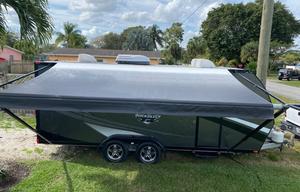 2015 Quicksilver VRV 8.5 x 24 RV rental photo 7