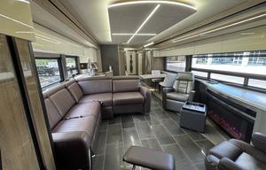 Luxury RV with flexible hosts.