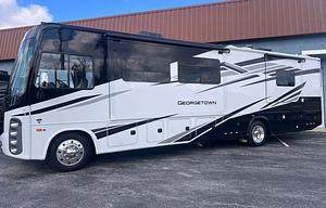 Luxury Class A GT5 2 Full Bathrooms