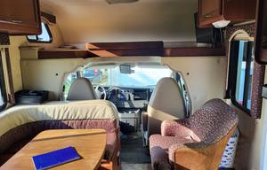 2014 Thor Motor Coach - Freedom Elite 23U