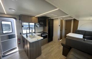 Sequoia Gateway Family RV — 2025 Wildwood X-Lite